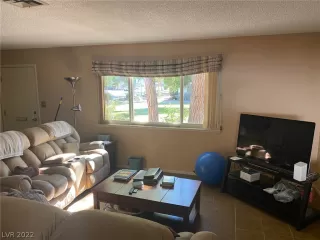 Photo #5: 2448600 Listing