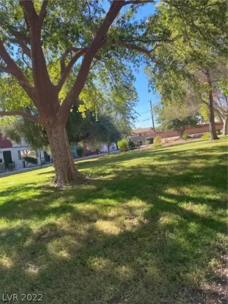 Photo #6: 2448600 Listing