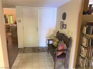 Photo #5: 2448642 Listing 