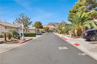 Photo #2: 2448667 Listing