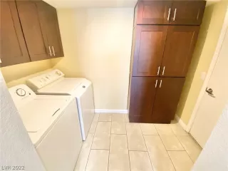 Photo #6: 2448740 Listing 