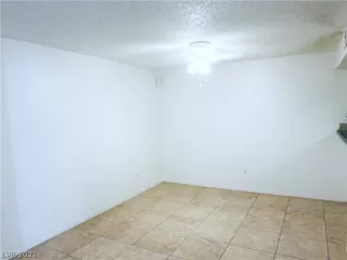 Photo #2: 2448744 Listing 