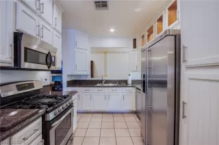 Photo #1: 2448754 Listing