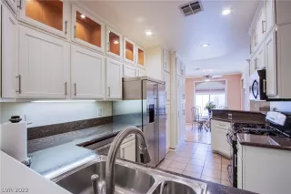 Photo #2: 2448754 Listing