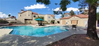 Photo #6: 2448763 Listing 