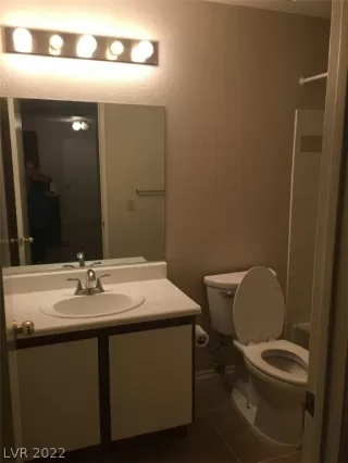 Photo #5: 2448776 Listing