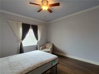 Photo #5: 2448804 Listing 