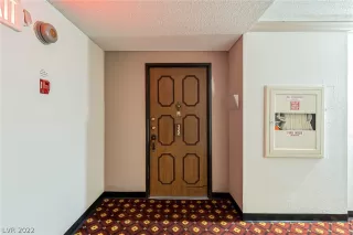 Photo #1: 2448841 Listing