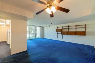 Photo #5: 2448841 Listing