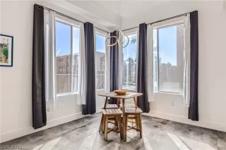 Photo #1: 2448857 Listing 