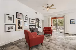 Photo #2: 2448857 Listing 