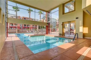 Photo #5: 2448857 Listing 