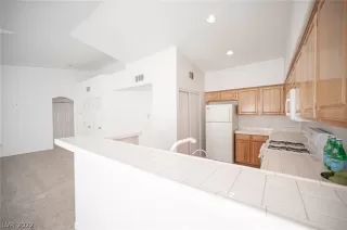 Photo #1: 2448860 Listing