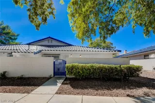 Photo #1: 2448890 Listing