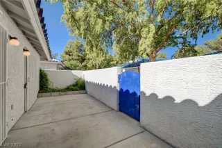 Photo #4: 2448890 Listing