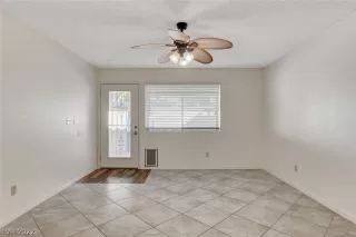 Photo #6: 2448890 Listing