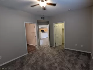 Photo #5: 2448907 Listing 
