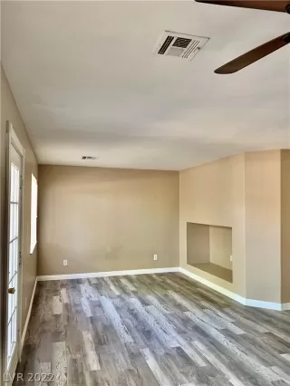 Photo #4: 2448914 Listing 