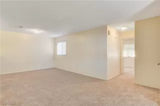 Photo #2: 2448921 Listing 