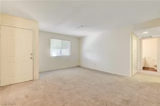 Photo #4: 2448921 Listing 