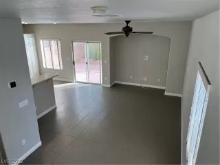Photo #2: 2448964 Listing 