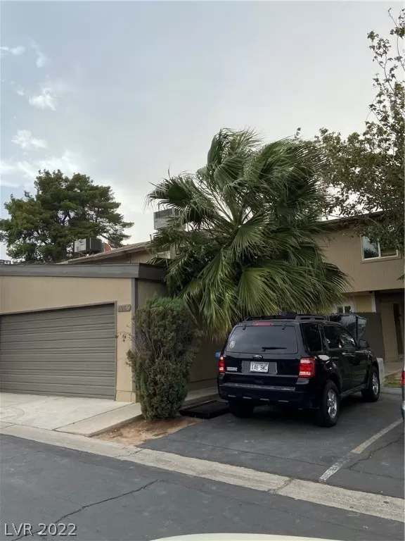 MLS: 2448970 Condo For Sale