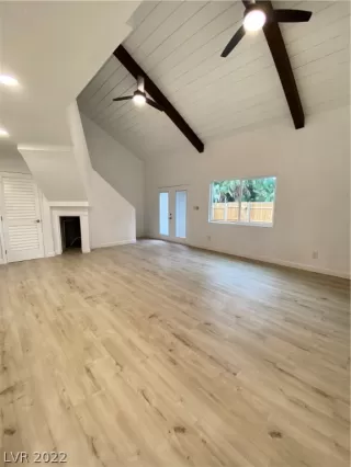 Photo #5: 2448970 Listing 