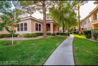 Photo #2: 2448973 Listing