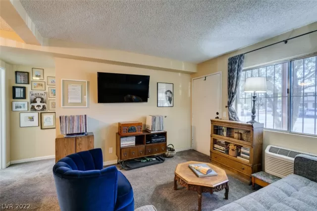 MLS: 2448974 Condo For Sale