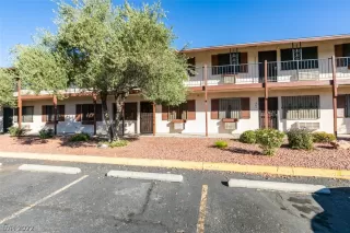 Photo #3: 2448974 Listing