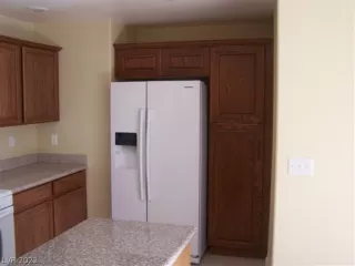 Photo #3: 2448991 Listing 