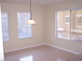 Photo #5: 2448991 Listing 