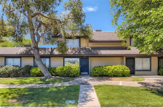 MLS: 2449027 Condo For Sale