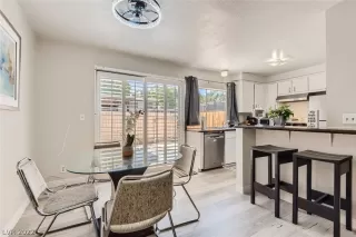 Photo #2: 2449027 Listing 