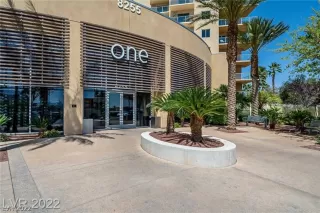 Photo #1: 2449060 Listing 