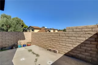 Photo #3: 2449111 Listing 