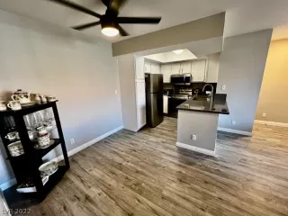 Photo #5: 2449182 Listing 