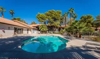 Photo #1: 2449208 Listing 