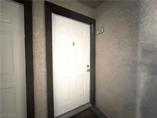 Photo #2: 2449208 Listing 