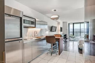 Photo #2: 2449212 Listing 