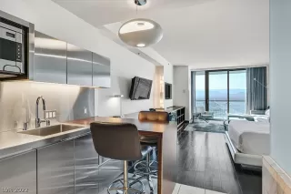 Photo #3: 2449212 Listing 