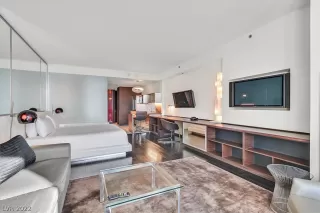 Photo #5: 2449212 Listing 