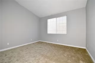 Photo #5: 2449216 Listing 