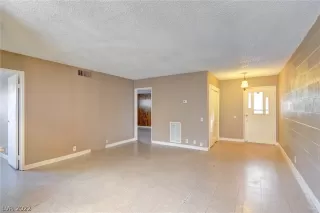 Photo #4: 2449217 Listing 