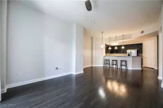 Photo #2: 2449251 Listing