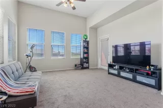 Photo #6: 2449362 Listing 