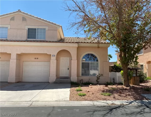 MLS: 2449376 Condo For Sale