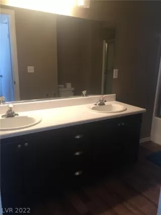 Photo #3: 2449389 Listing 