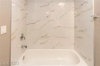 Photo #6: 2449425 Listing 