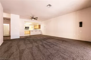 Photo #5: 2449451 Listing 